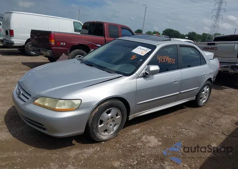 2001 Honda Accord 3.0 Ex z USA, uszkodzony, nr VIN 1HGCG16581A047579